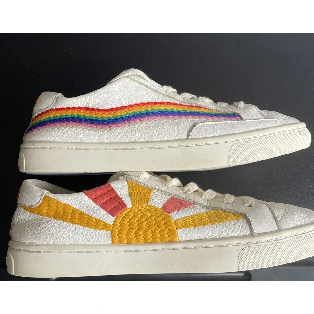 Soludos Ibiza Sz 7.5 White Leather Low Top Sneakers Rainbow Wave sun‎ Good Vibes